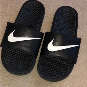 Nike slides barely worn